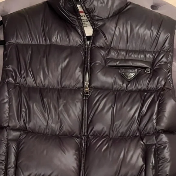**GENUINE AUTHENTIC PRADA Down Vest** EUC - Picture 3 of 15